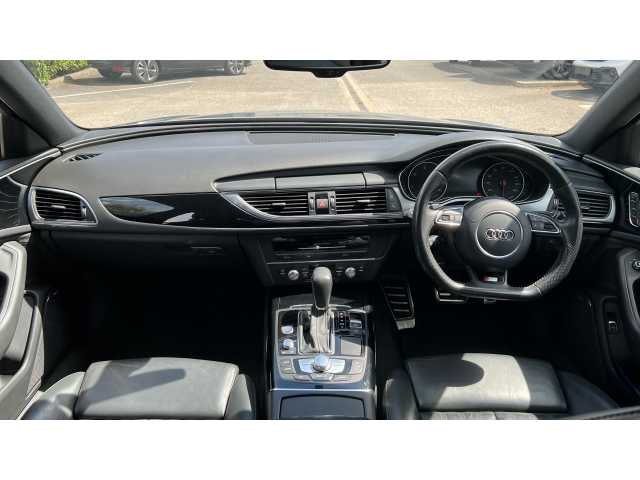 Audi A6 Avant A6 2.0 TDI Ultra Black Edition 5dr S Tronic 