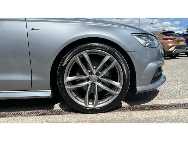 Audi A6 Avant A6 2.0 TDI Ultra Black Edition 5dr S Tronic 