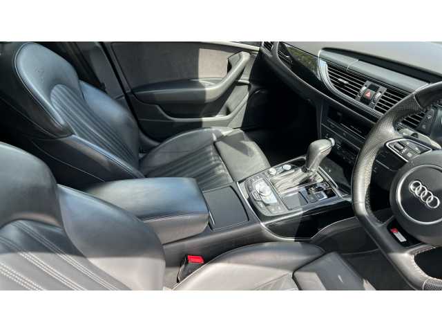 Audi A6 Avant A6 2.0 TDI Ultra Black Edition 5dr S Tronic 