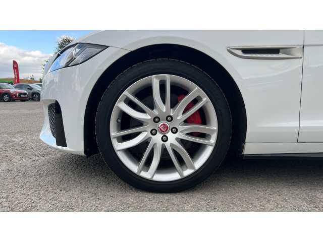 Jaguar XF XF 3.0d V6 S 4dr Auto 