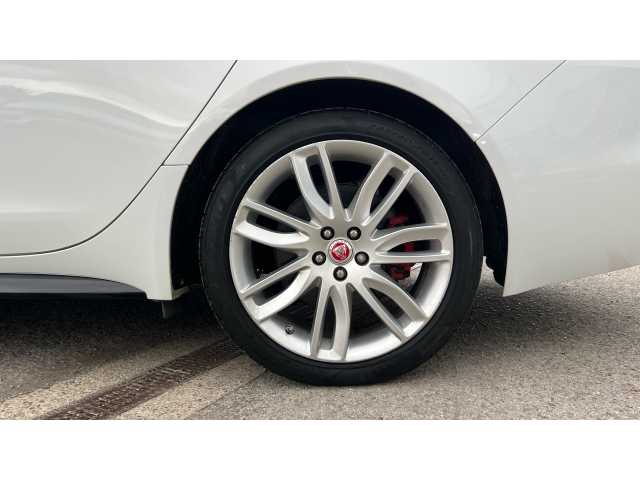 Jaguar XF XF 3.0d V6 S 4dr Auto 