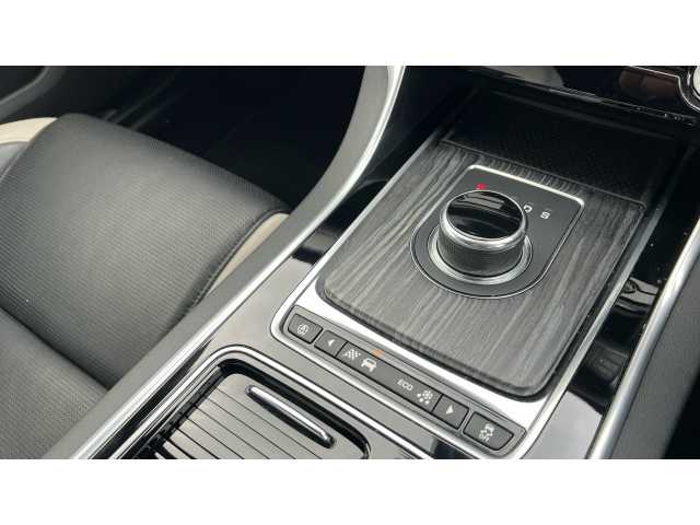 Jaguar XF XF 3.0d V6 S 4dr Auto 