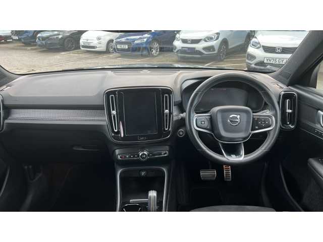 Volvo XC40 XC40 2.0 T4 R DESIGN Pro 5dr AWD Geartronic 