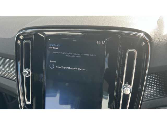 Volvo XC40 XC40 2.0 T4 R DESIGN Pro 5dr AWD Geartronic 