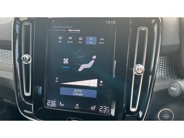 Volvo XC40 XC40 2.0 T4 R DESIGN Pro 5dr AWD Geartronic 