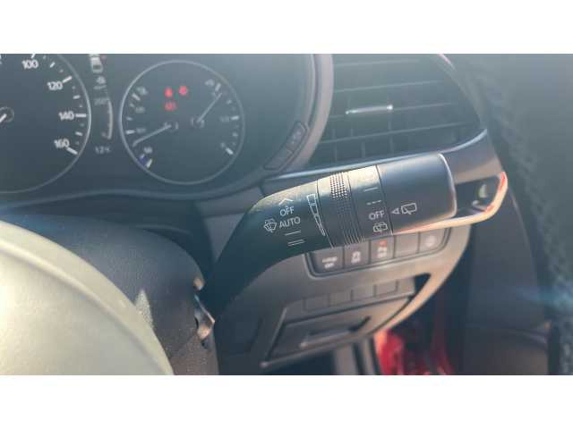 Mazda 3 3 2.0 Skyactiv G MHEV SE-L Lux 5dr 