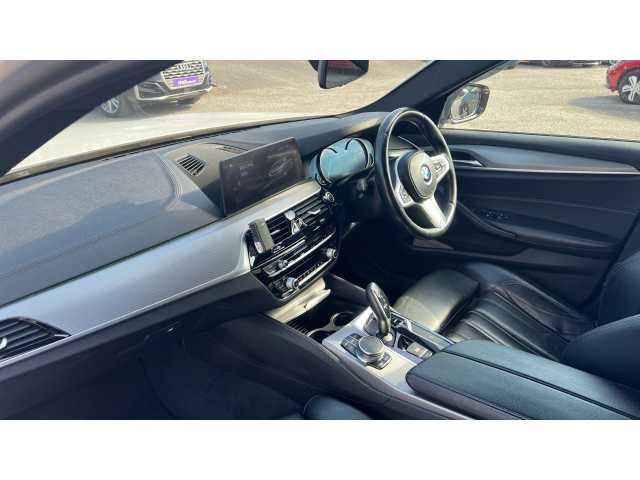 BMW 5 SERIES 530i M Sport 4dr Auto 