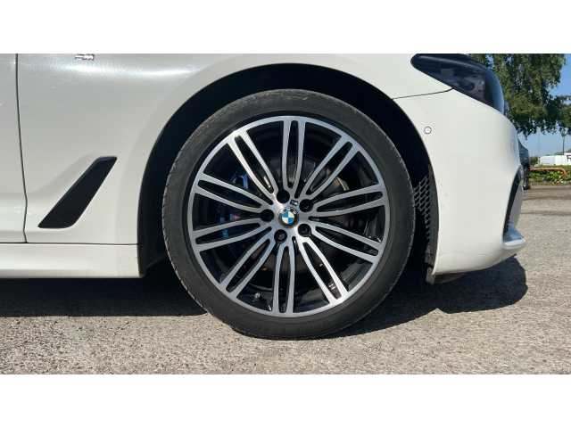 BMW 5 SERIES 530i M Sport 4dr Auto 