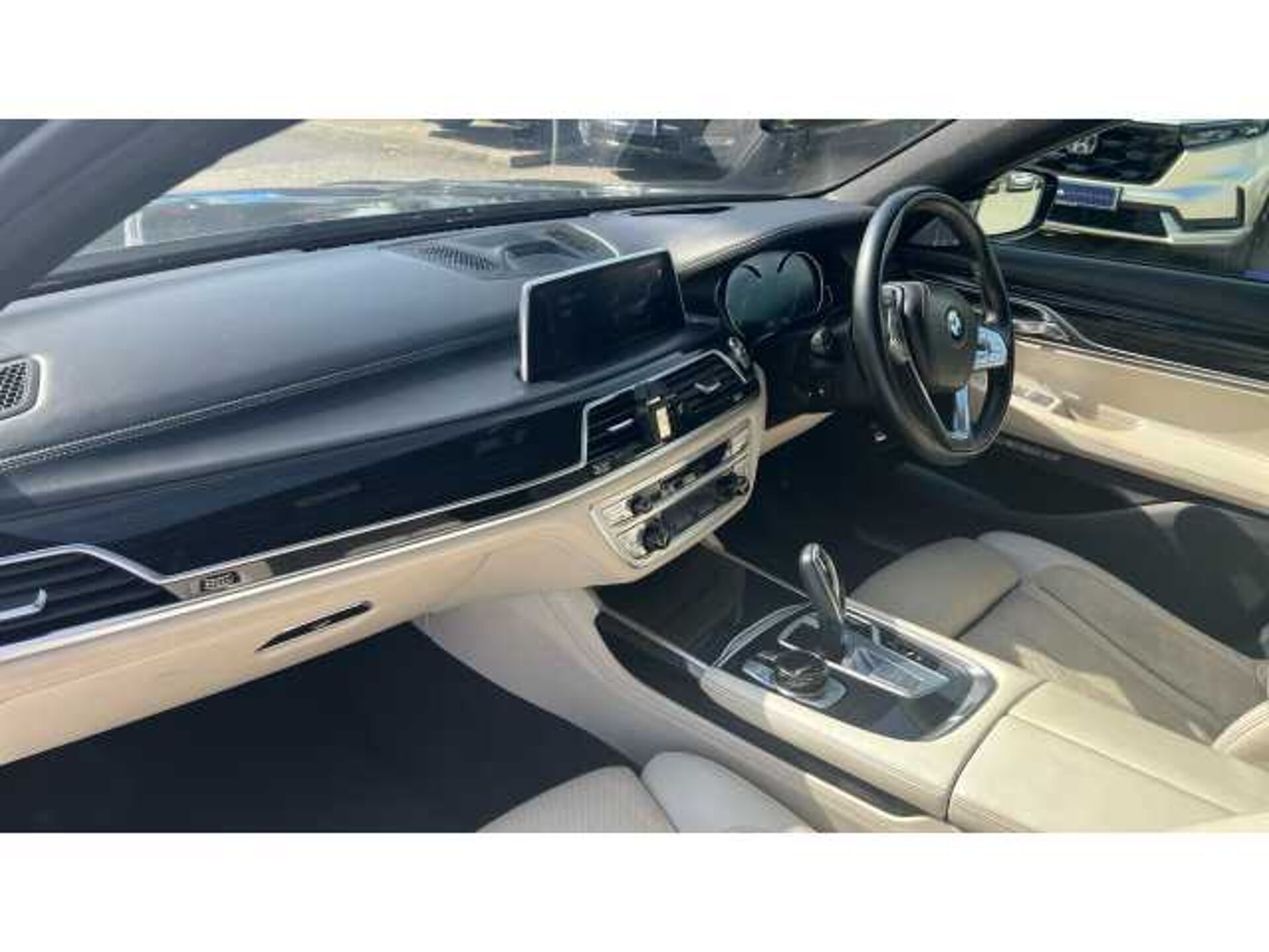 BMW 7 SERIES 750i M Sport 4dr Auto 