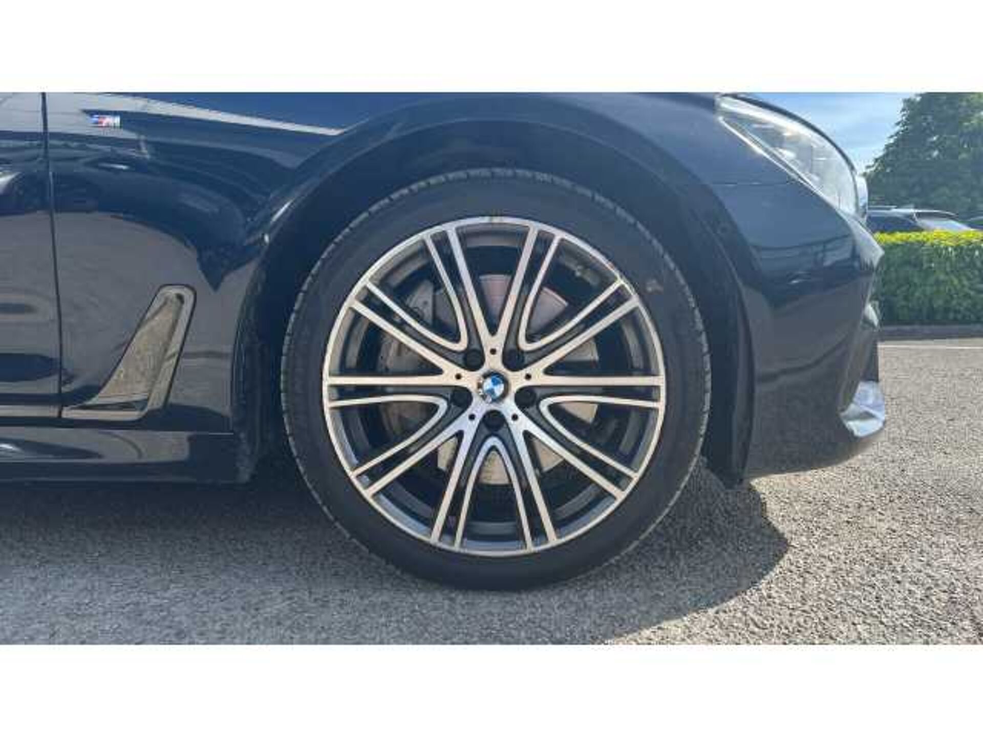 BMW 7 SERIES 750i M Sport 4dr Auto 