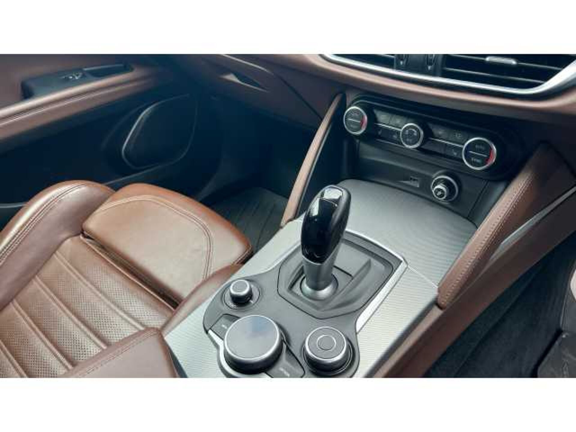 Alfa Romeo Stelvio STELVIO 2.0 Turbo 280 Milano 5dr Auto 