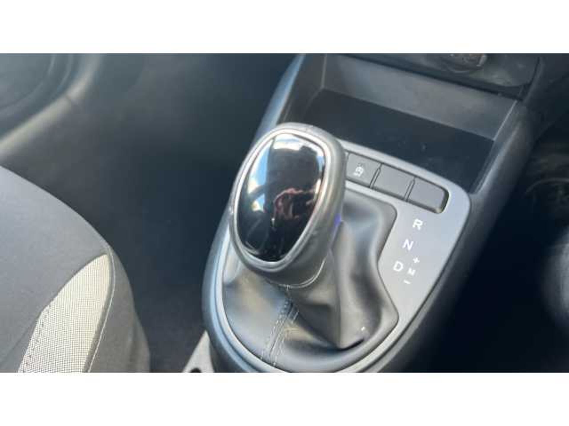 Hyundai i10 I10 1.0 MPi SE Connect 5dr Auto 