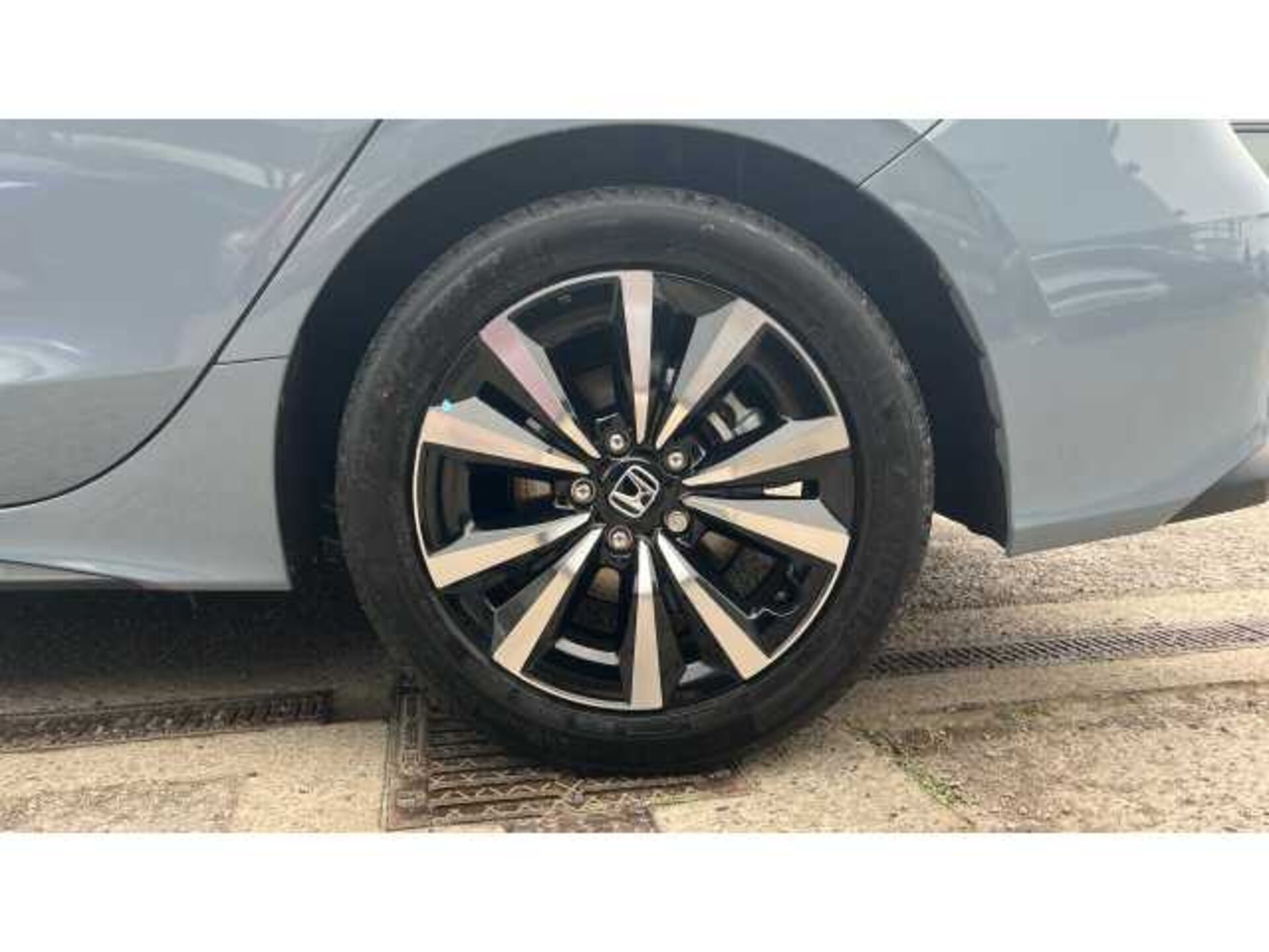 Honda Civic e:HEV Elegance 