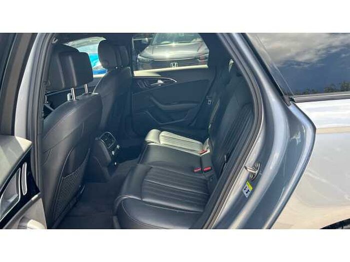 Audi A6 Avant A6 2.0 TDI Ultra Black Edition 5dr S Tronic 