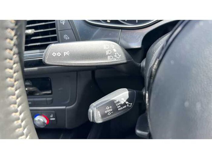 Audi A6 Avant A6 2.0 TDI Ultra Black Edition 5dr S Tronic 