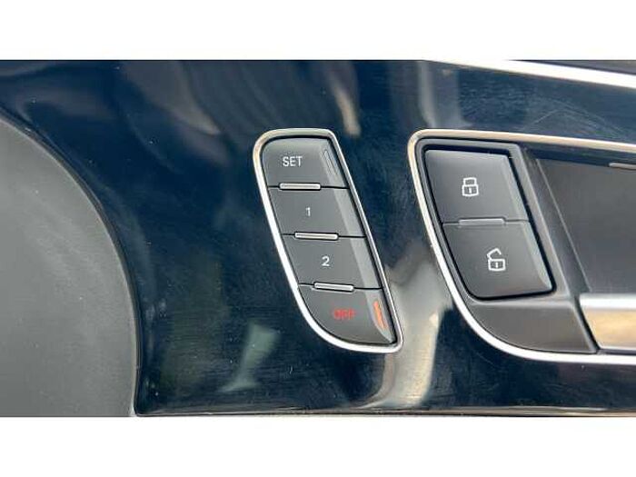 Audi A6 Avant A6 2.0 TDI Ultra Black Edition 5dr S Tronic 