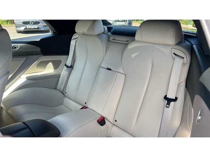 BMW 6 SERIES 640d M Sport 2dr Auto 