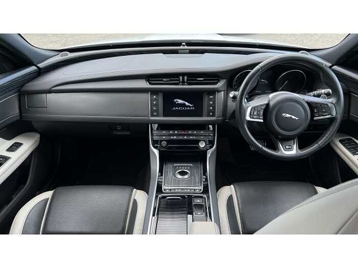 Jaguar XF XF 3.0d V6 S 4dr Auto 