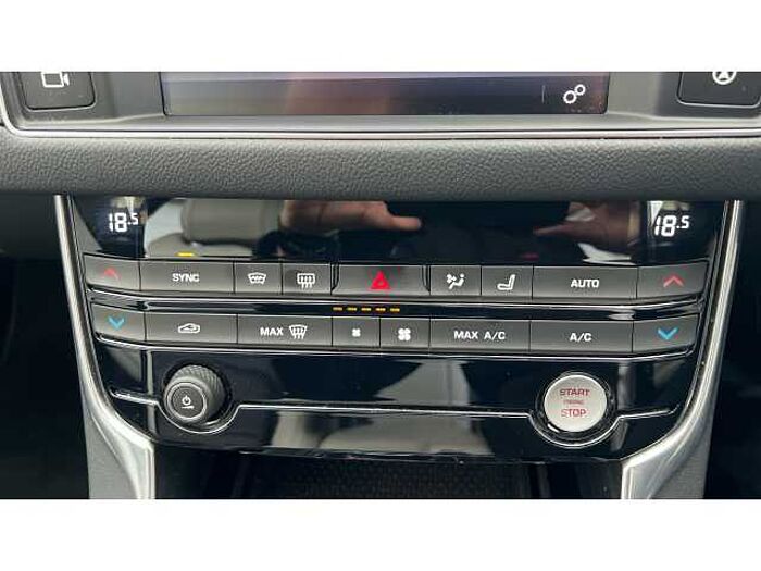 Jaguar XF XF 3.0d V6 S 4dr Auto 