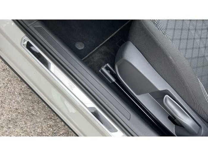 Volkswagen Polo POLO 1.0 TSI 110 R-Line 5dr DSG 