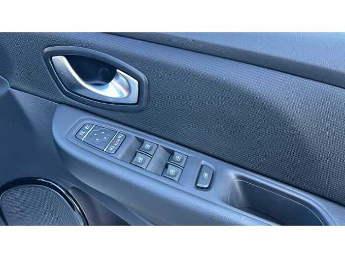 Renault Clio CLIO 0.9 TCE 90 Dynamique S Nav 5dr 