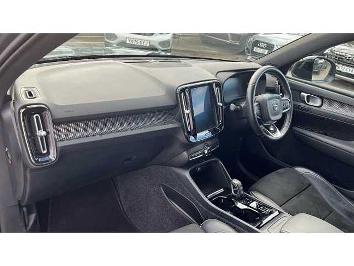 Volvo XC40 XC40 2.0 T4 R DESIGN Pro 5dr AWD Geartronic 