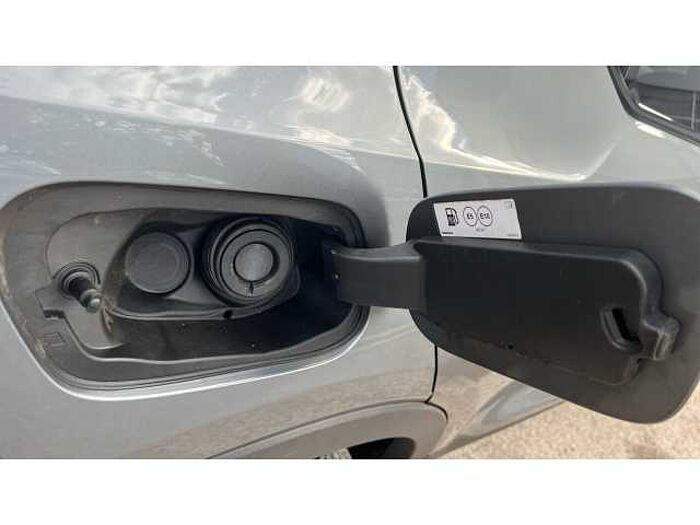 Volvo XC40 XC40 2.0 T4 R DESIGN Pro 5dr AWD Geartronic 