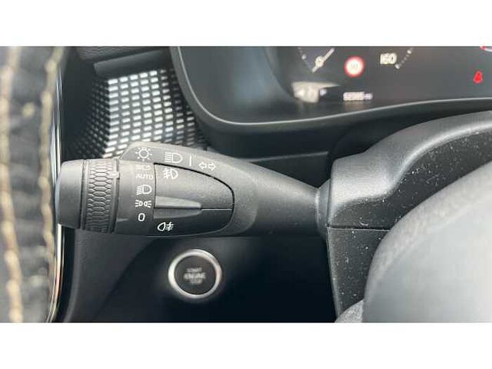 Volvo XC40 XC40 2.0 T4 R DESIGN Pro 5dr AWD Geartronic 