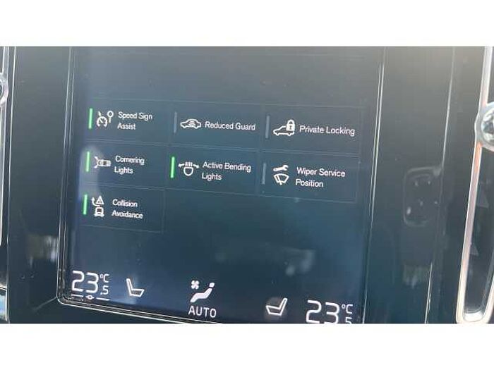 Volvo XC40 XC40 2.0 T4 R DESIGN Pro 5dr AWD Geartronic 