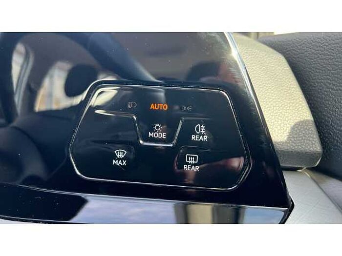 Volkswagen Golf GOLF 1.5 TSI 150 Life 5dr 