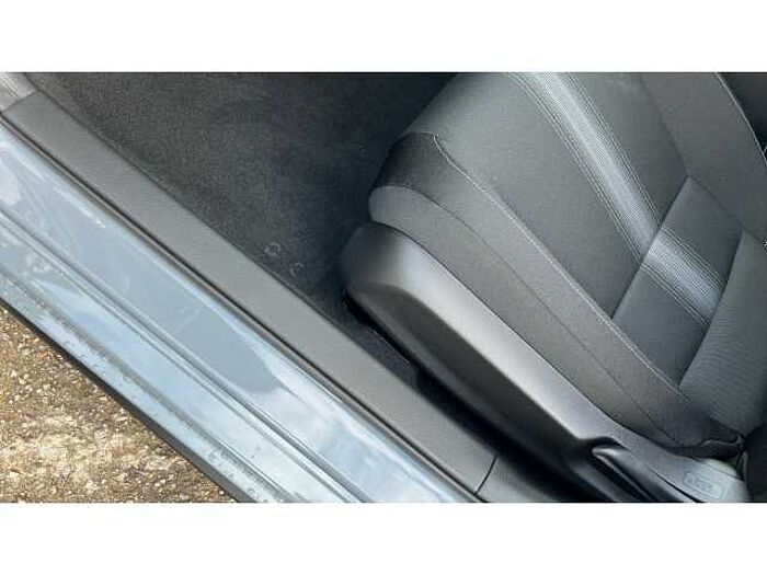 Honda Civic Hybrid 2.0 Ehev Elegance 5Dr CVT Hatchback 