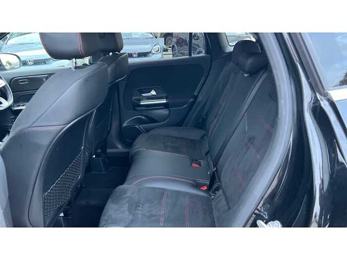 Mercedes-Benz GLA 200 GLA 200d AMG Line 5dr Auto 