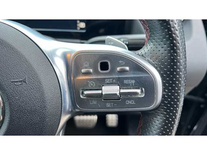 Mercedes-Benz GLA 200 GLA 200d AMG Line 5dr Auto 