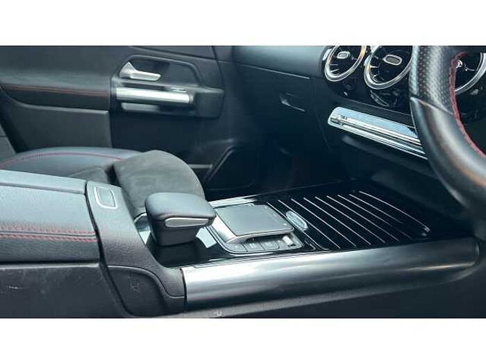 Mercedes-Benz GLA 200 GLA 200d AMG Line 5dr Auto 