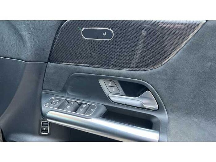 Mercedes-Benz GLA 200 GLA 200d AMG Line 5dr Auto 