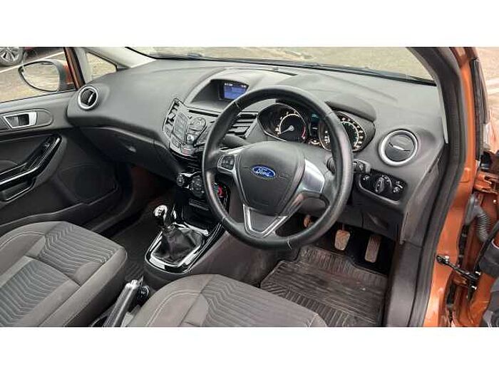 Ford Fiesta FIESTA 1.25 82 Zetec 3dr 