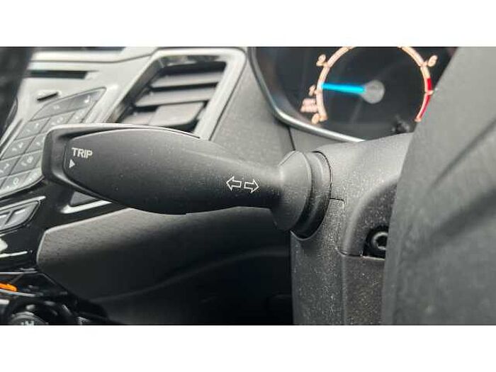 Ford Fiesta FIESTA 1.25 82 Zetec 3dr 