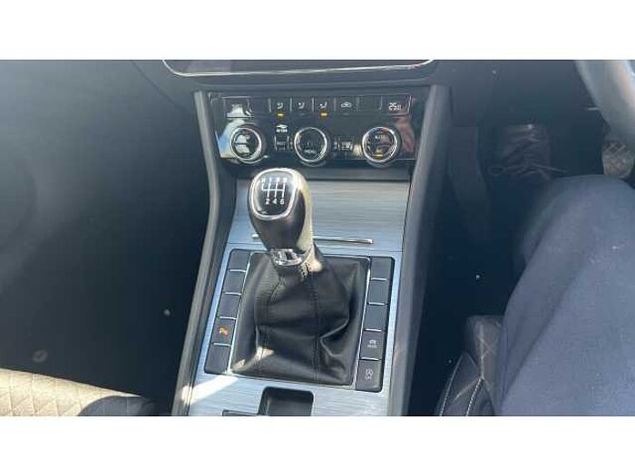 SKODA Superb SUPERB 1.5 TSI SE 5dr 