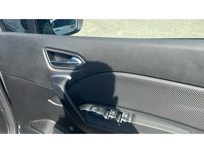 Renault Captur CAPTUR 1.6 E-Tech full hybrid 145 Engineered 5dr Auto 