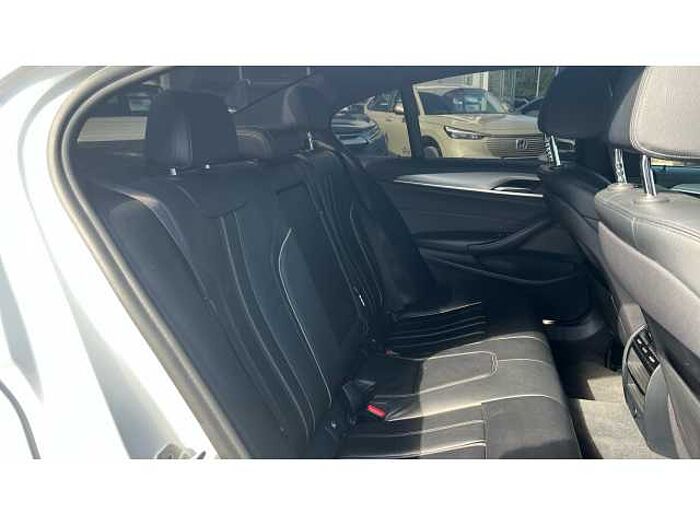 BMW 5 SERIES 530i M Sport 4dr Auto 