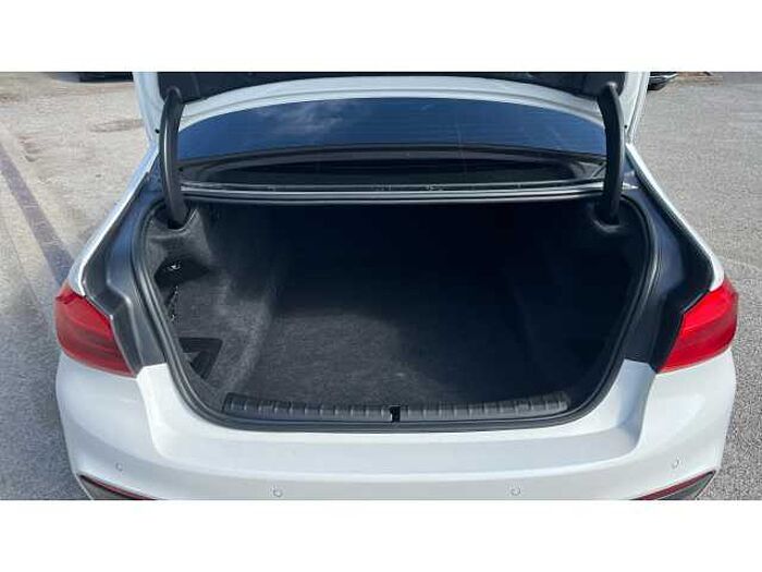 BMW 5 SERIES 530i M Sport 4dr Auto 