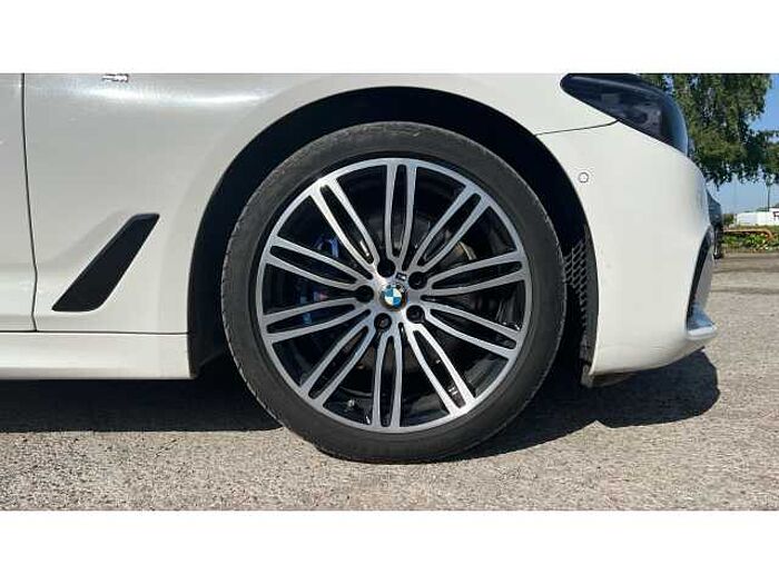 BMW 5 SERIES 530i M Sport 4dr Auto 