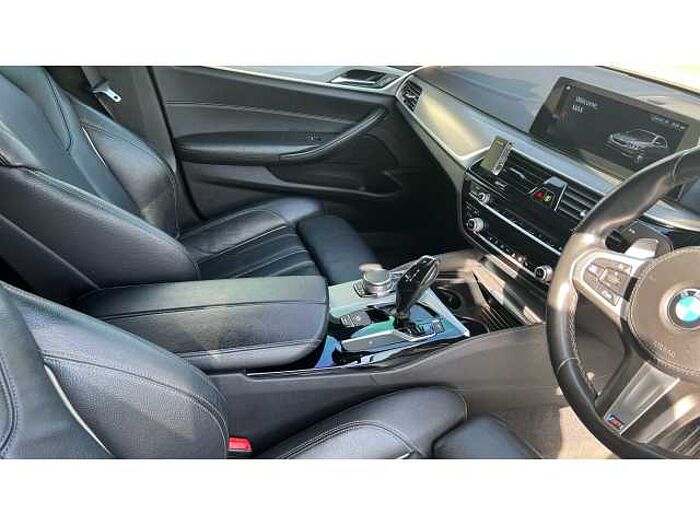 BMW 5 SERIES 530i M Sport 4dr Auto 