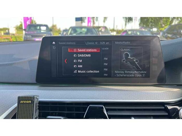 BMW 5 SERIES 530i M Sport 4dr Auto 