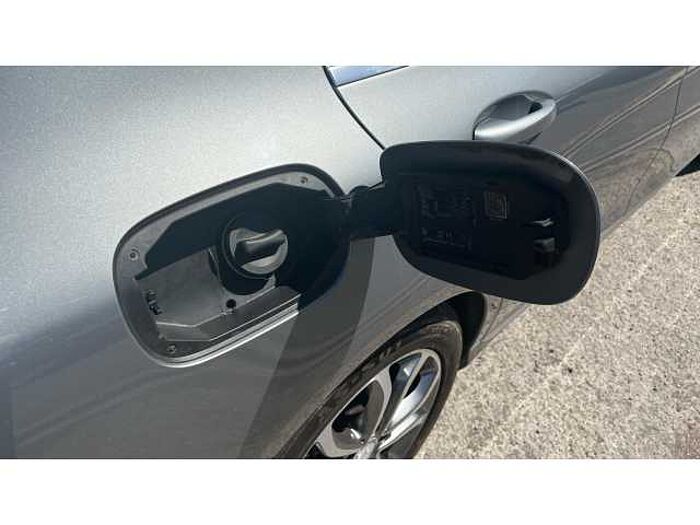 Mercedes-Benz C CLASS C200 Sport 4dr Auto 