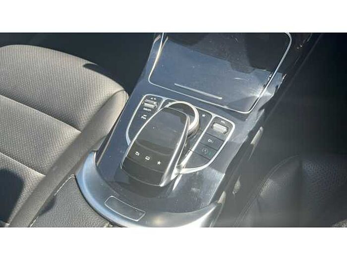 Mercedes-Benz C CLASS C200 Sport 4dr Auto 