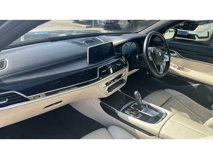 BMW 7 SERIES 750i M Sport 4dr Auto 