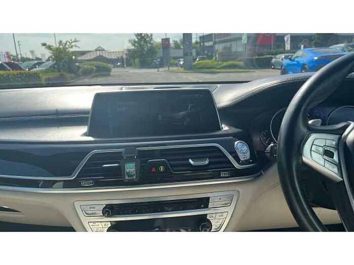 BMW 7 SERIES 750i M Sport 4dr Auto 