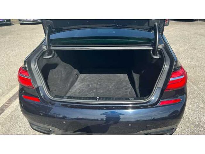 BMW 7 SERIES 750i M Sport 4dr Auto 
