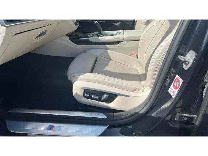BMW 7 SERIES 750i M Sport 4dr Auto 